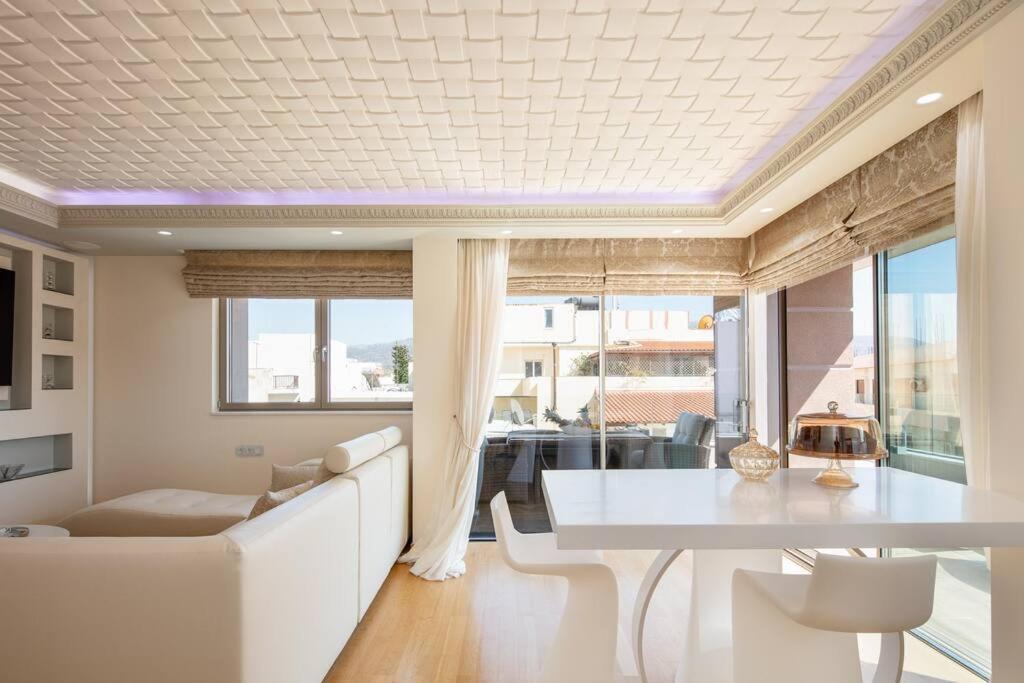 Ni President Suite, Demani President Suites 锡蒂亚 外观 照片